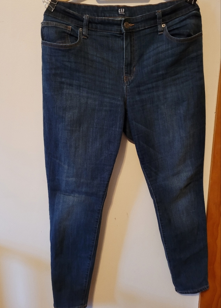 Gap jeans - Stretch size 34 or 14/16